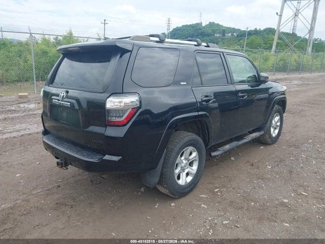 2022 TOYOTA 4RUNNER SR5 4
