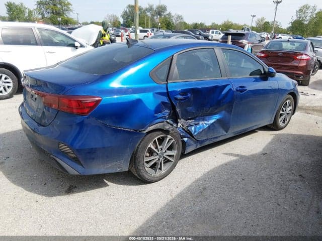 2023 KIA FORTE LXS 4