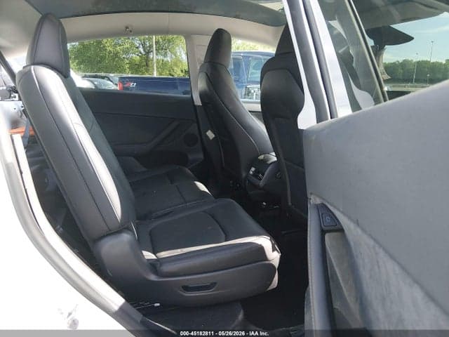 2024 TESLA MODEL Y LONG RANGE DUAL MOTOR ALL-WHEEL DRIVE 8