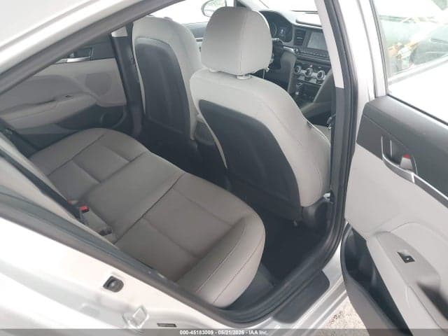 2019 HYUNDAI ELANTRA SEL 8