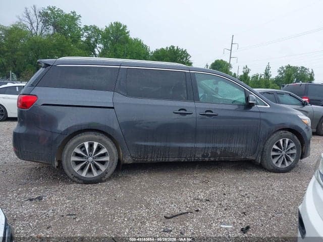 2017 KIA SEDONA SX 13
