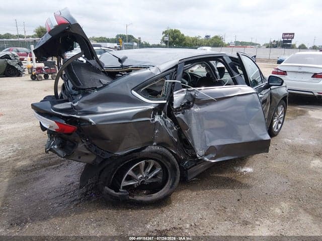 2017 FORD FUSION SE 4