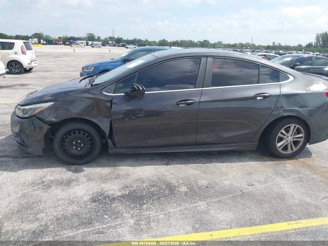 2017 CHEVROLET CRUZE LT AUTO 6