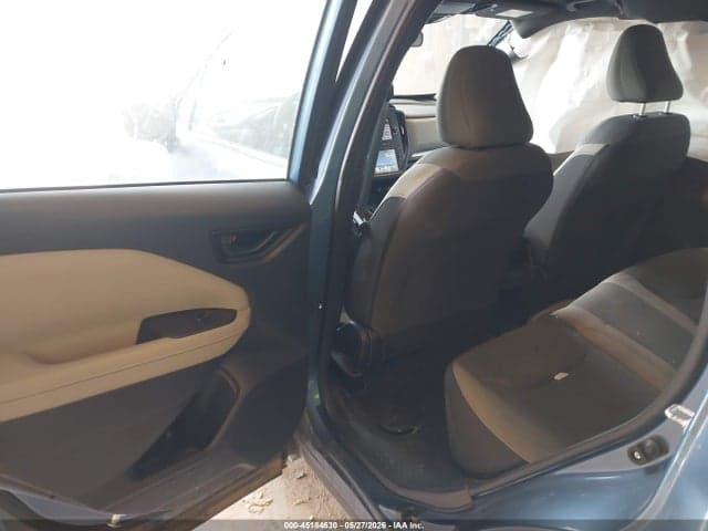 2025 SUBARU FORESTER 8