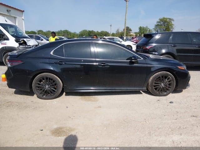 2022 TOYOTA CAMRY XSE 13