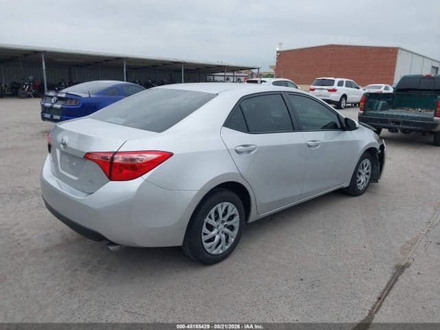 2017 TOYOTA COROLLA LE 4