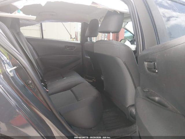 2024 TOYOTA COROLLA LE 8