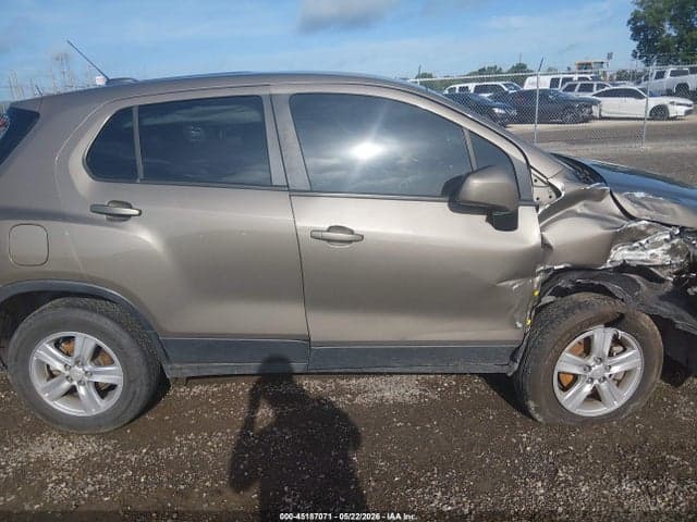 2022 CHEVROLET TRAX AWD LS 14