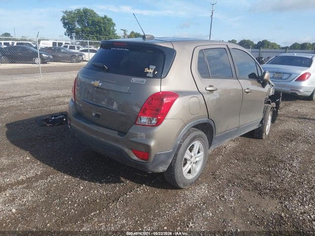 2022 CHEVROLET TRAX AWD LS 4