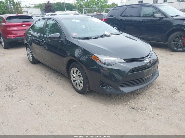 2017 TOYOTA COROLLA LE 1