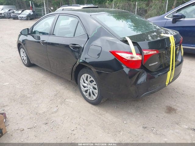 2017 TOYOTA COROLLA LE 3