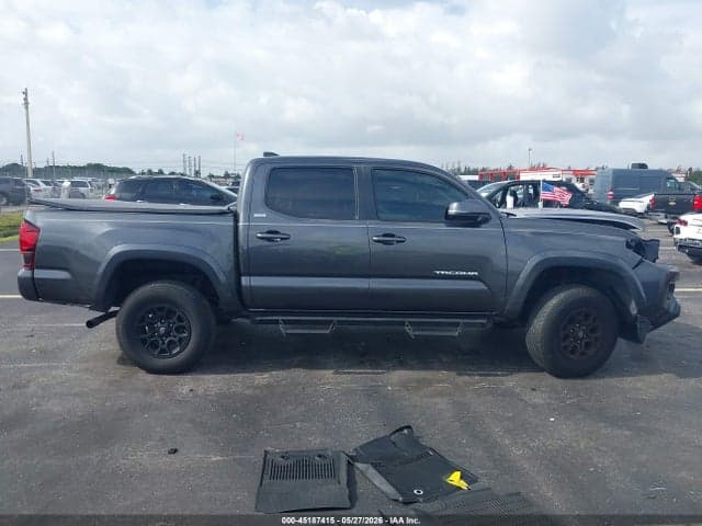 2022 TOYOTA TACOMA SR5 V6 14