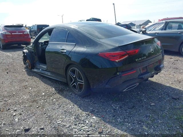 2023 MERCEDES-BENZ CLA 250 COUPE 4MATIC 3
