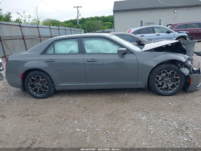 2018 CHRYSLER 300 300S AWD 13
