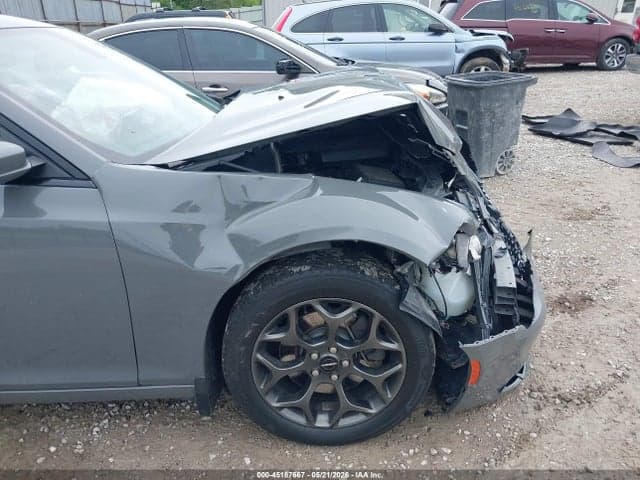 2018 CHRYSLER 300 300S AWD 6