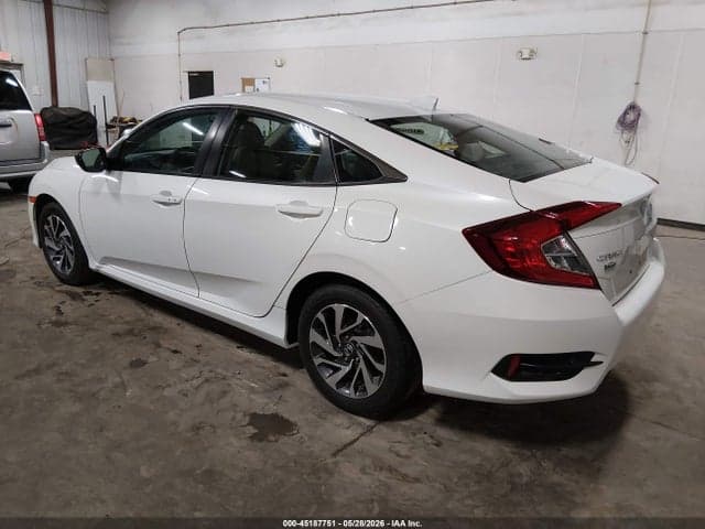 2018 HONDA CIVIC EX 3