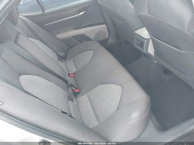 2019 TOYOTA CAMRY LE 8