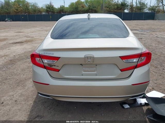 2018 HONDA ACCORD LX 17