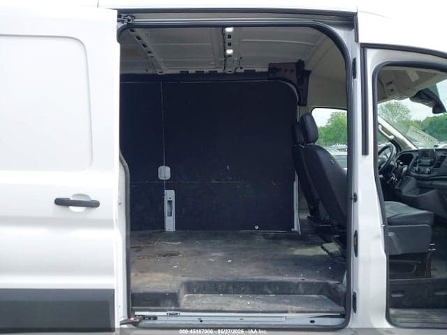 2025 FORD TRANSIT-250 8