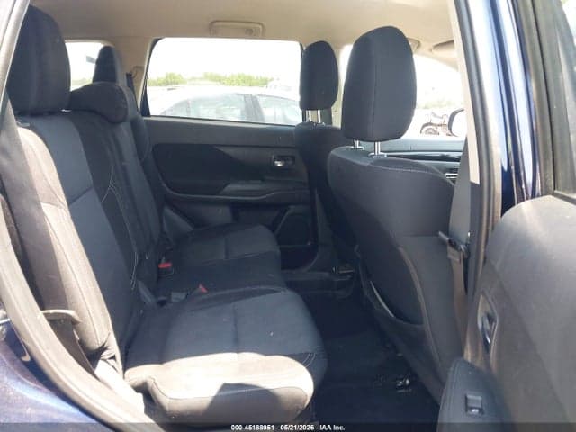 2020 MITSUBISHI OUTLANDER ES 2.4 8