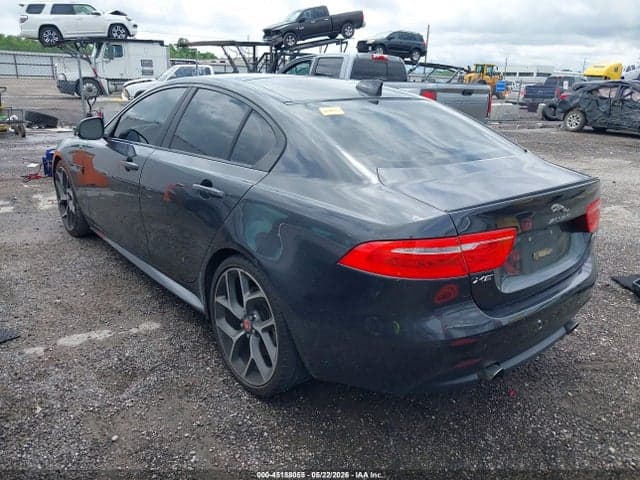 2017 JAGUAR XE 35T 3