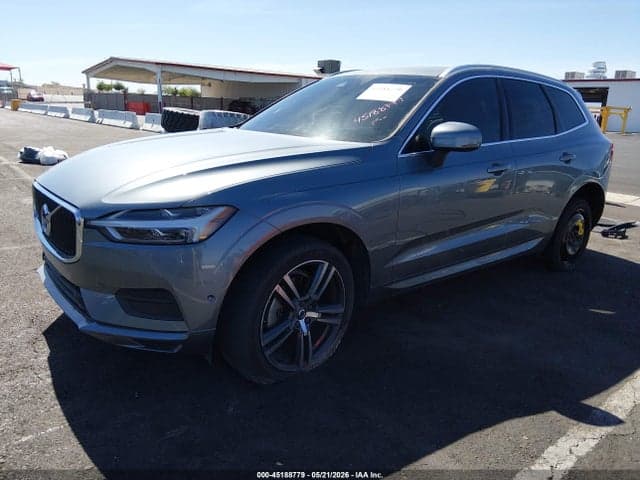 2018 VOLVO XC60 T6 MOMENTUM 2