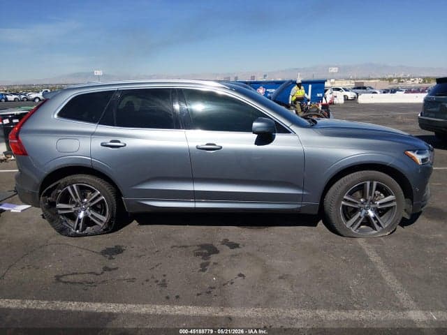 2018 VOLVO XC60 T6 MOMENTUM 13