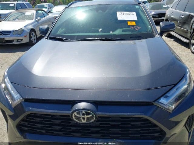2025 TOYOTA RAV4 HYBRID XLE 10