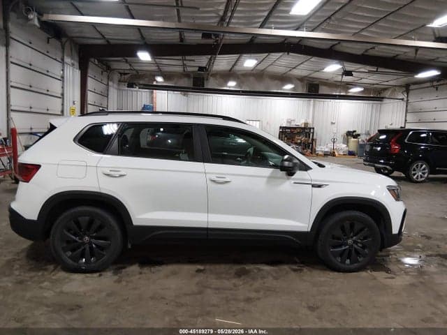 2022 VOLKSWAGEN TAOS 1.5T S 13