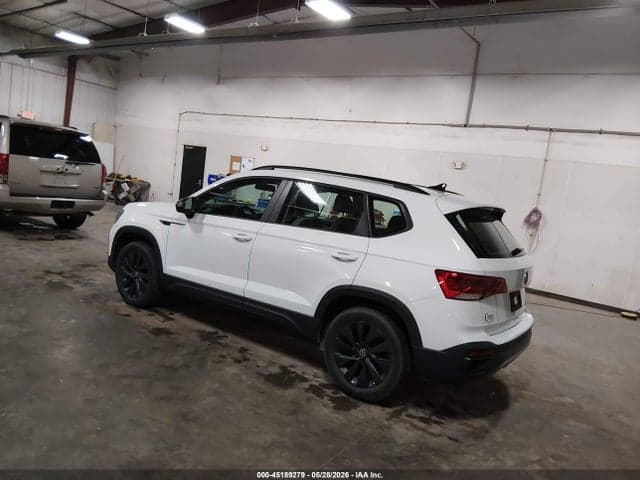2022 VOLKSWAGEN TAOS 1.5T S 3