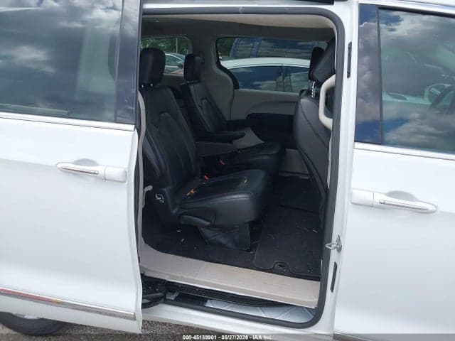 2017 CHRYSLER PACIFICA TOURING-L 8