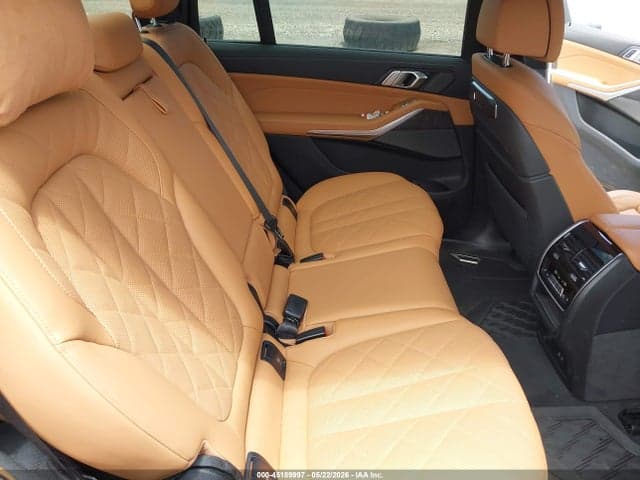 2025 BMW X7 XDRIVE40I 9