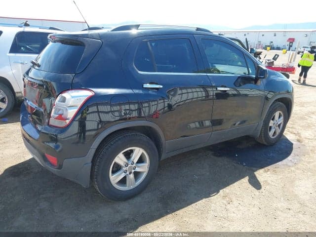 2017 CHEVROLET TRAX LT 4