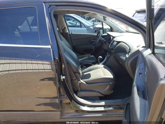 2017 CHEVROLET TRAX LT 5