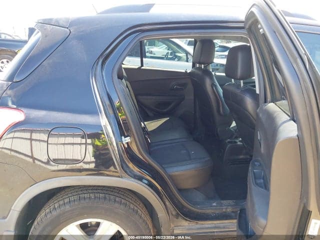2017 CHEVROLET TRAX LT 8