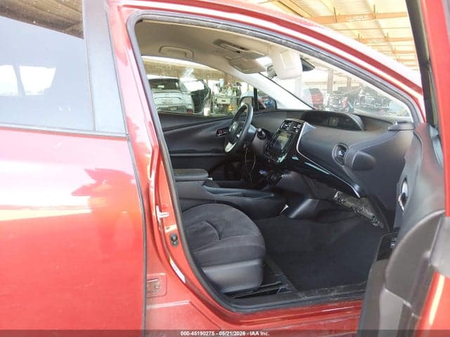 2018 TOYOTA PRIUS TWO 5