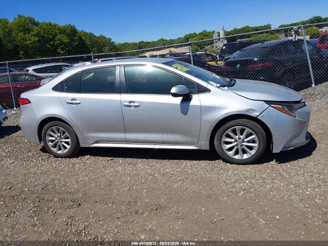 2022 TOYOTA COROLLA LE 12