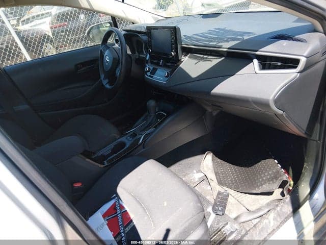 2022 TOYOTA COROLLA LE 5