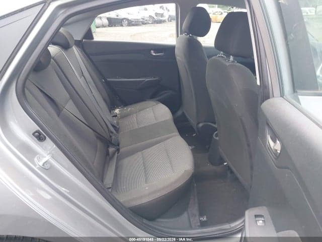 2021 HYUNDAI ACCENT SE 8