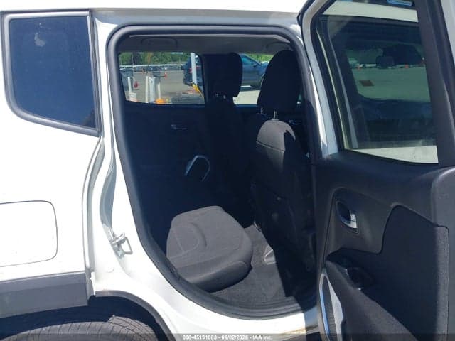 2018 JEEP RENEGADE LATITUDE FWD 7