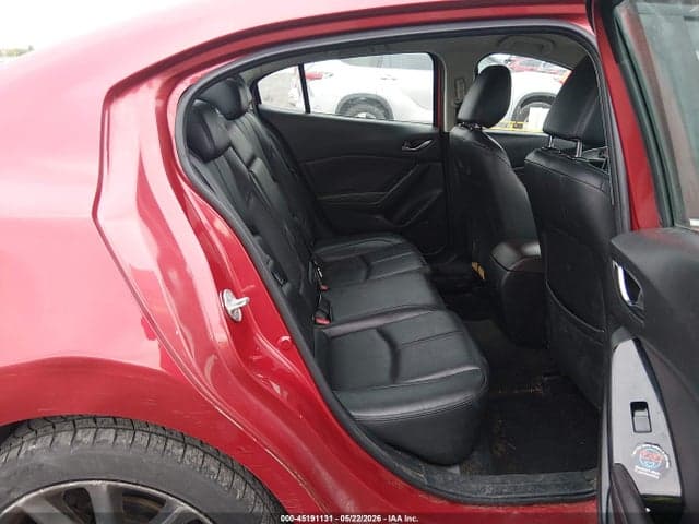 2018 MAZDA MAZDA3 TOURING 8