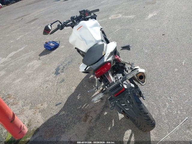 2025 HONDA CB750 A 3