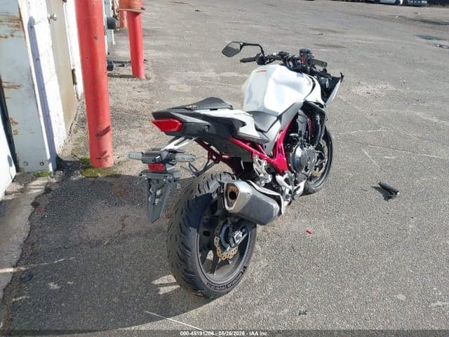 2025 HONDA CB750 A 4