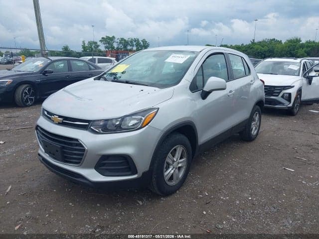 2021 CHEVROLET TRAX AWD LS 2