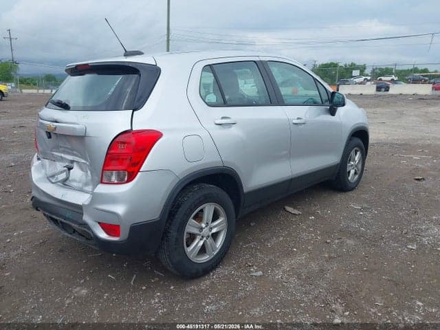 2021 CHEVROLET TRAX AWD LS 4