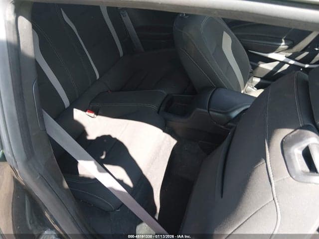 2017 CHEVROLET CAMARO 1LT 8
