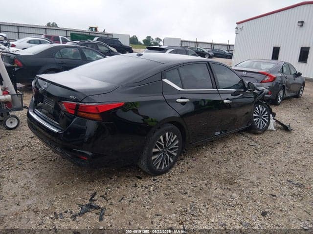 2023 NISSAN ALTIMA SV FWD 4