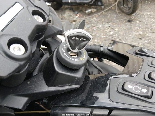 2024 CAN-AM SPYDER ROADSTER RT/RT LIMITED 11