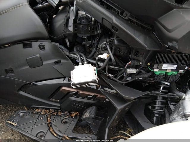 2024 CAN-AM SPYDER ROADSTER RT/RT LIMITED 8