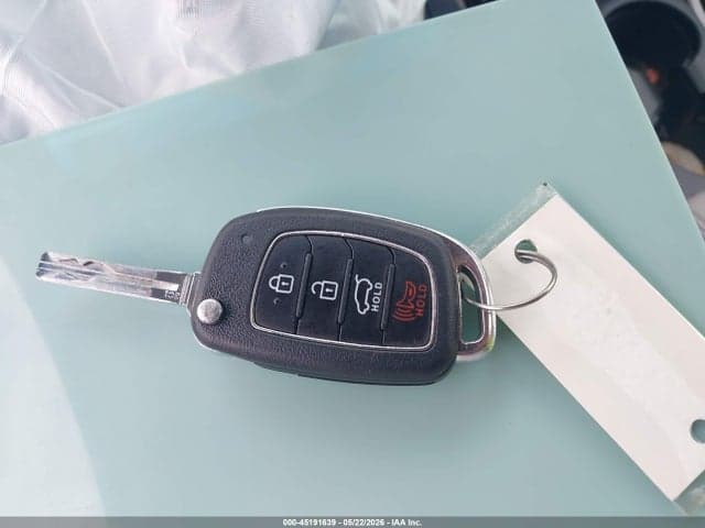 2019 HYUNDAI TUCSON SE 11